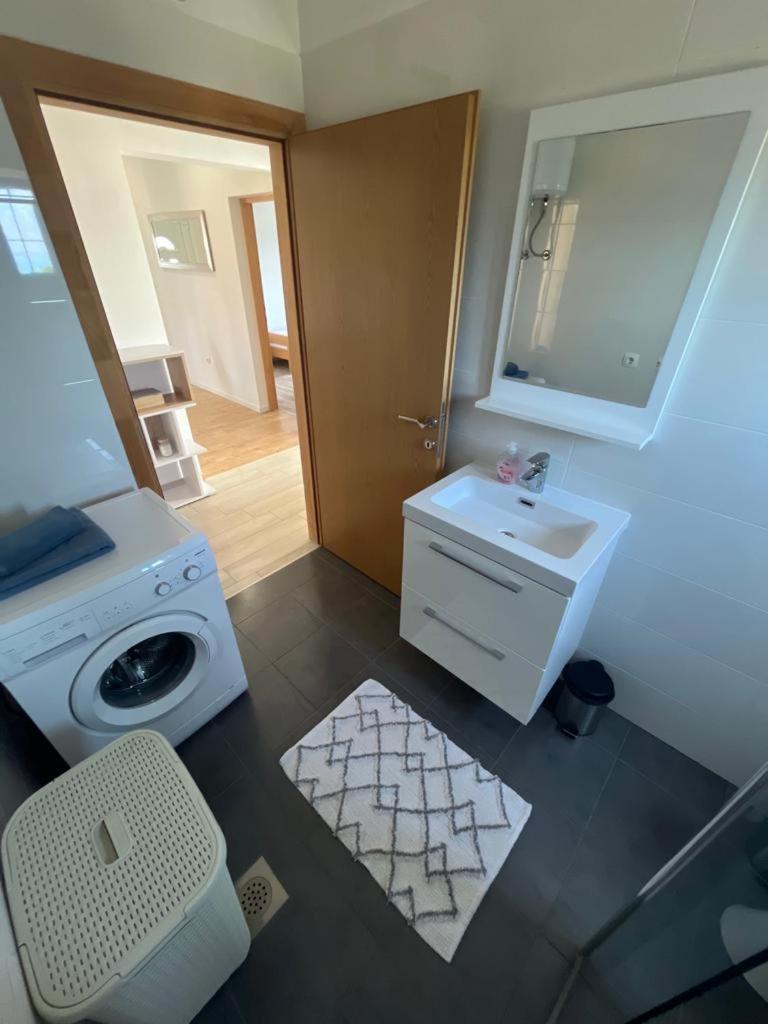 Apartman Sunset Ražanac Eksteriør bilde