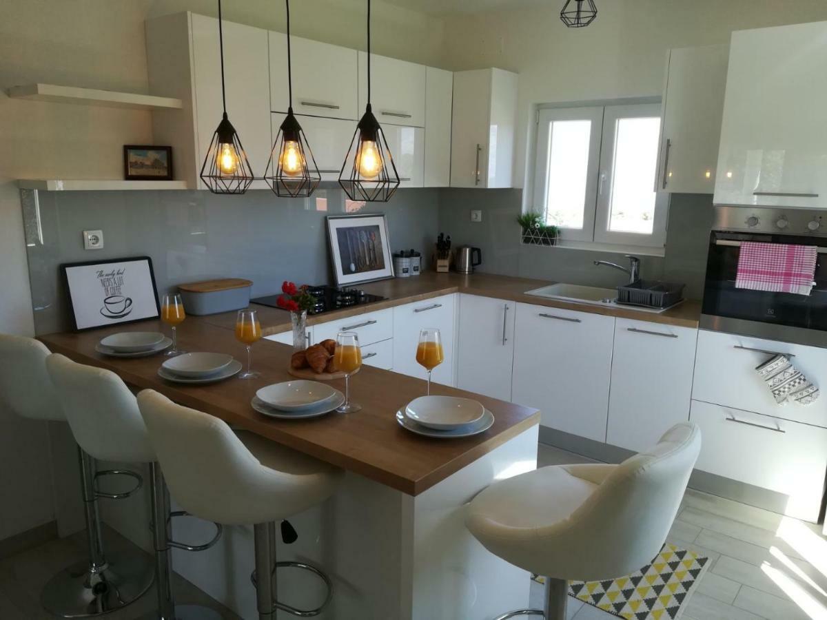 Apartman Sunset Ražanac Eksteriør bilde