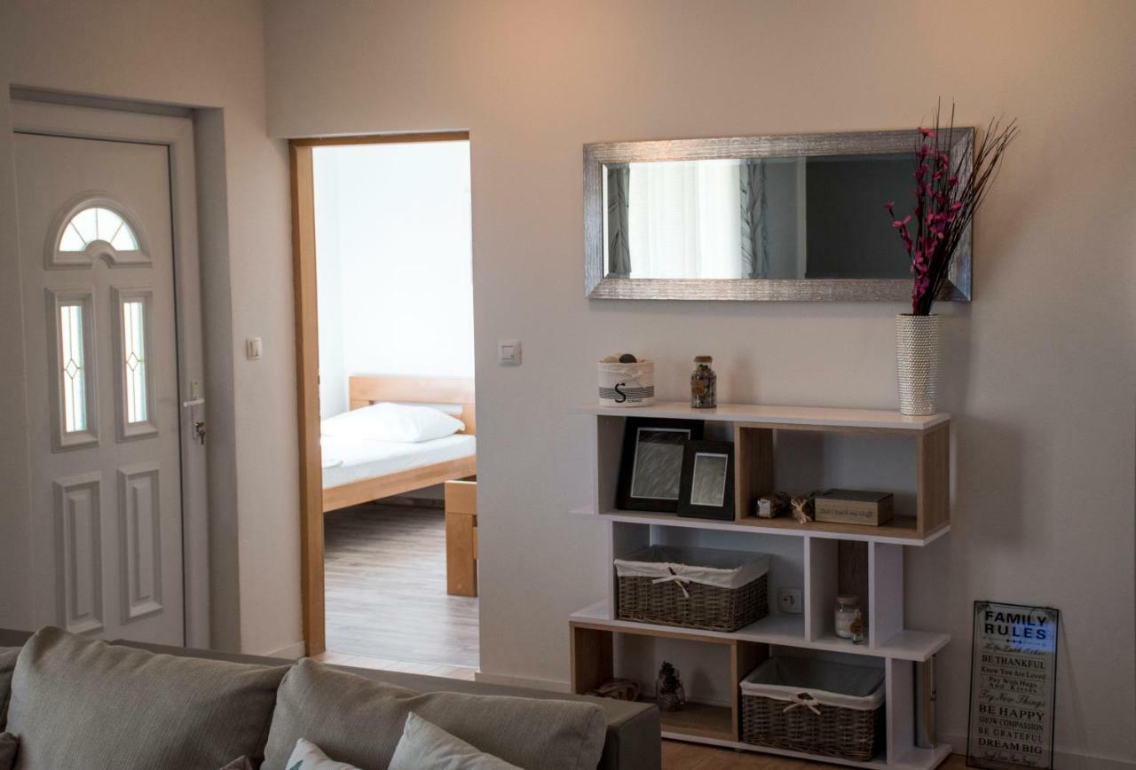 Apartman Sunset Ražanac Eksteriør bilde