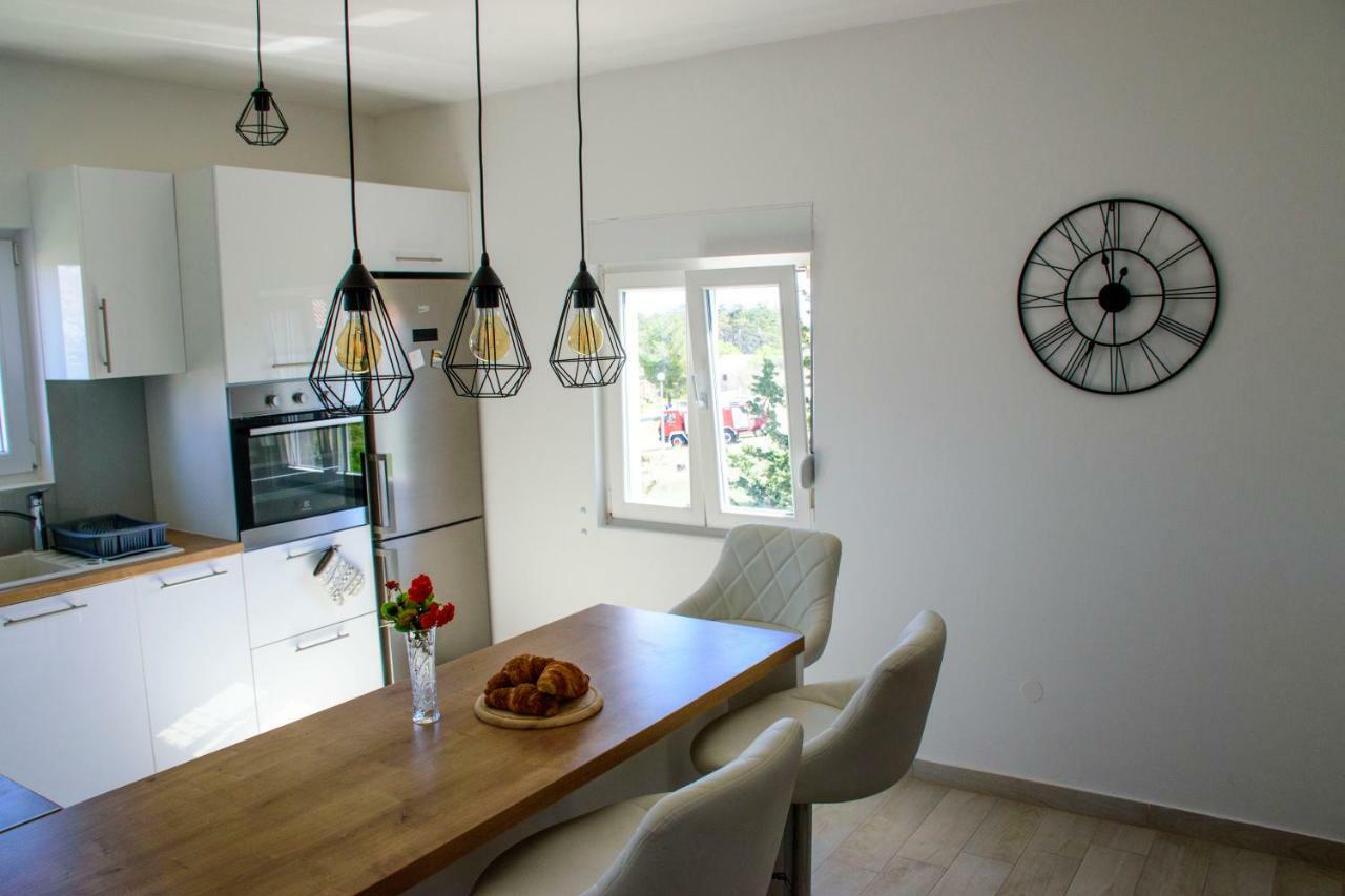 Apartman Sunset Ražanac Eksteriør bilde